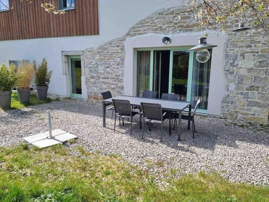 Logement Dans Maison + Exterieur Orchamps-Vennes Eksteriør billede